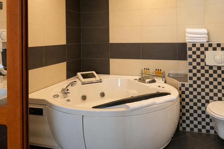 Photo 12