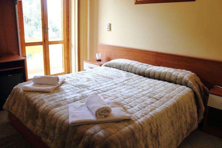 Room 12 of 46