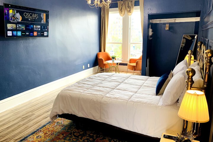 Room 13 of 181