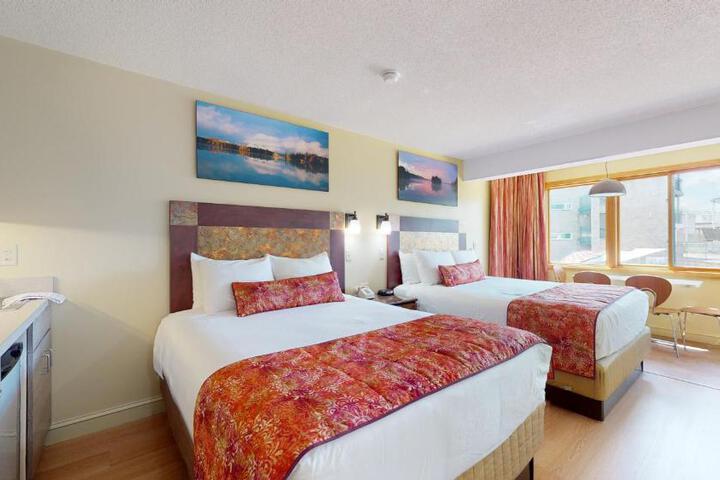Premier 2 Queen Beds Accessible (22 of 40)