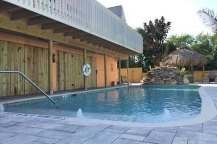Pool 23 of 33