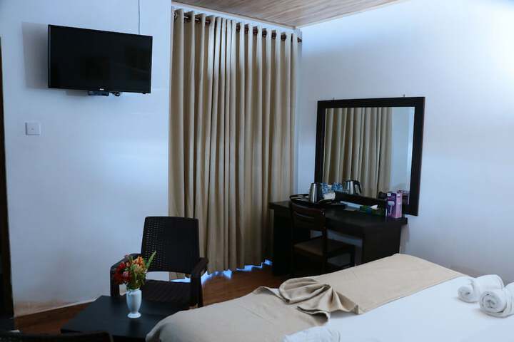 Room 31 of 34