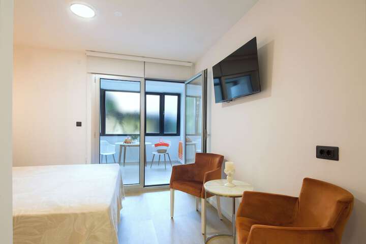Room 30 of 166