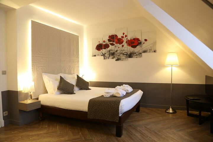 Room 8 of 54