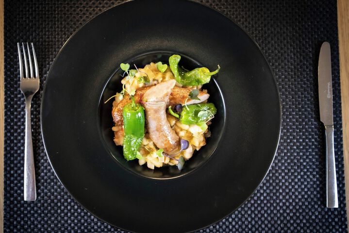 Dining 80 of 118