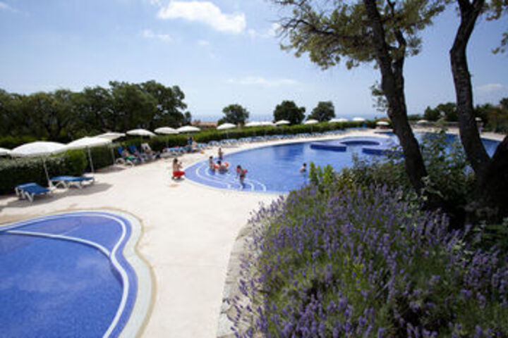 Pool 59 of 65