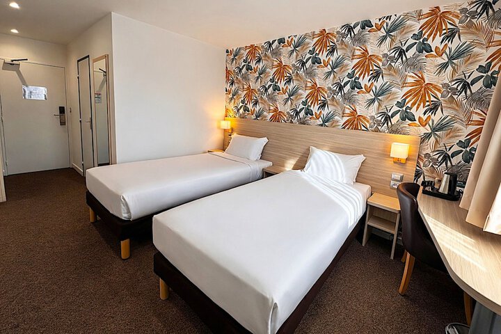 Room 22 of 62