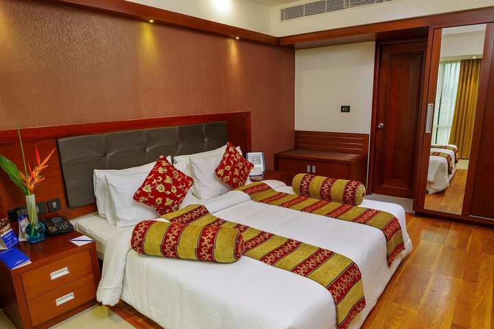Room 10 of 43