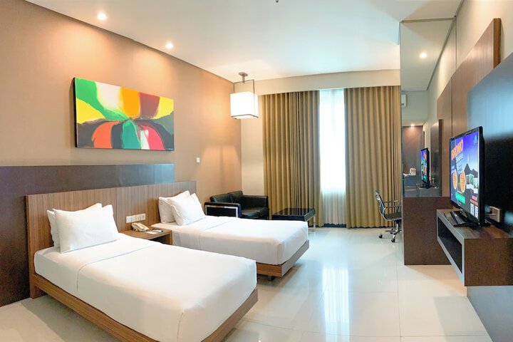 Room 6 of 38