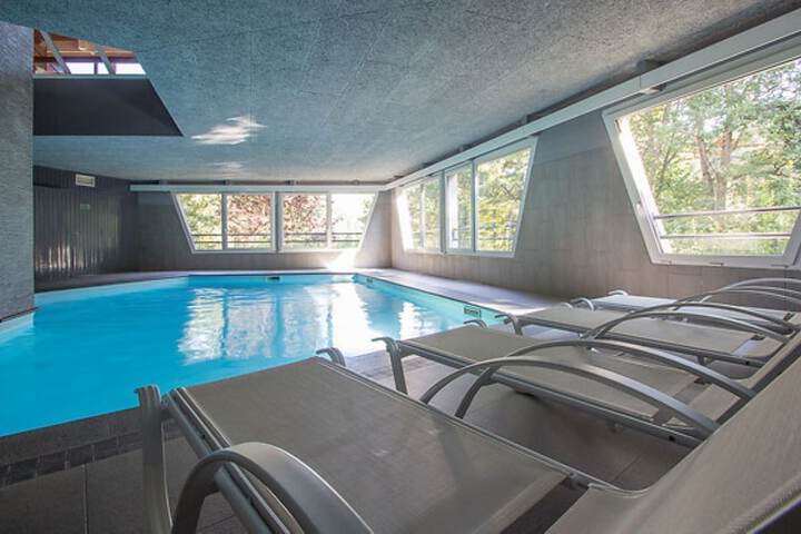 Pool 35 of 67