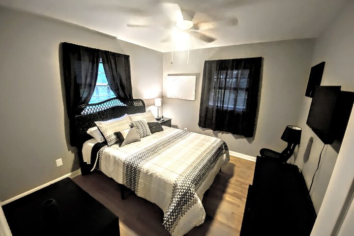 Room 12 of 150