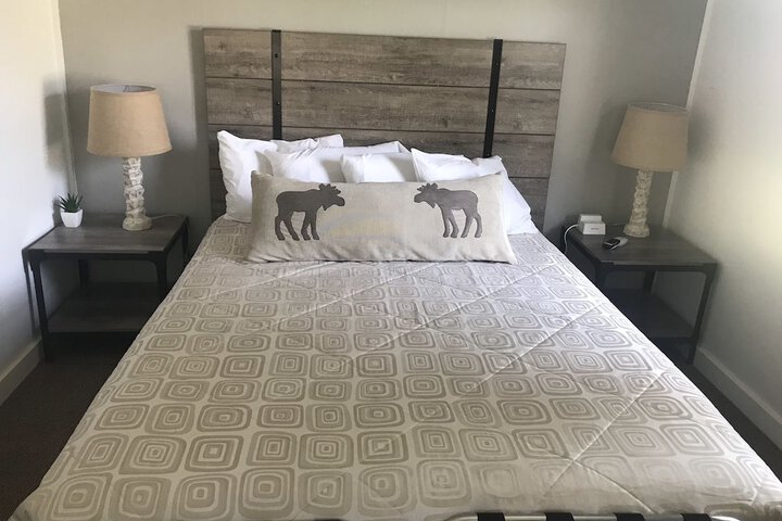 Room 9 of 42