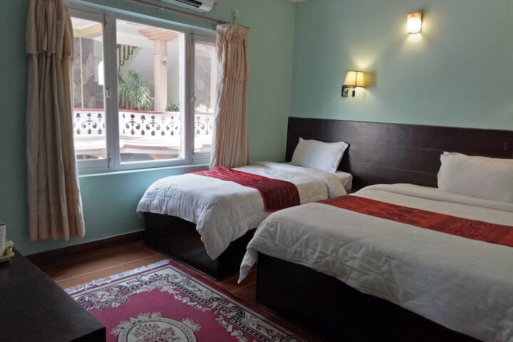 Room 14 of 65