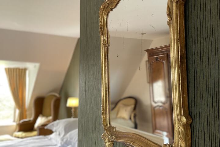 Room 26 of 97