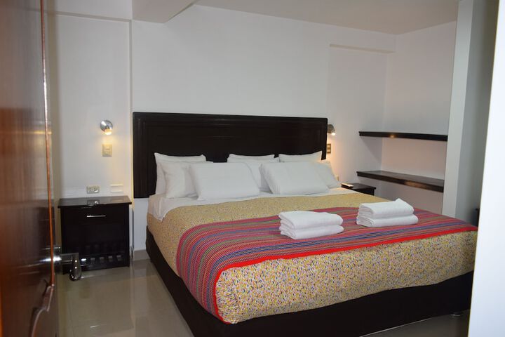 Room 7 of 37