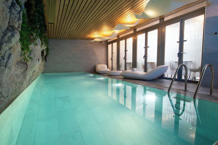 Pool 30 of 43