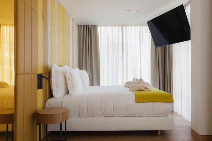 Room 17 of 75