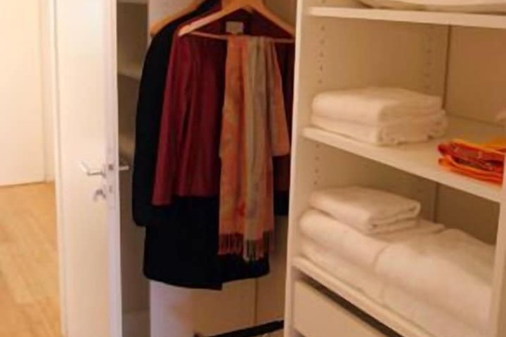 Room 20 of 36