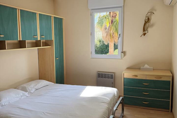 Room 13 of 60