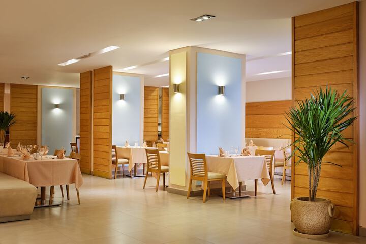 Dining 86 of 114