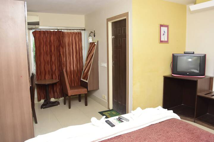Room 37 of 169