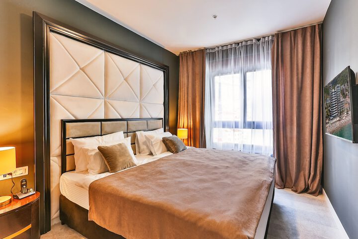 Room 13 of 45