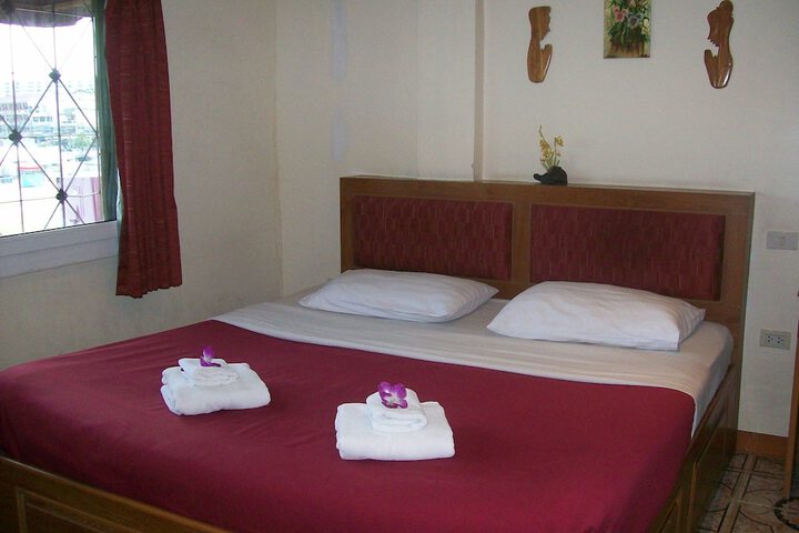 Room 9 of 67