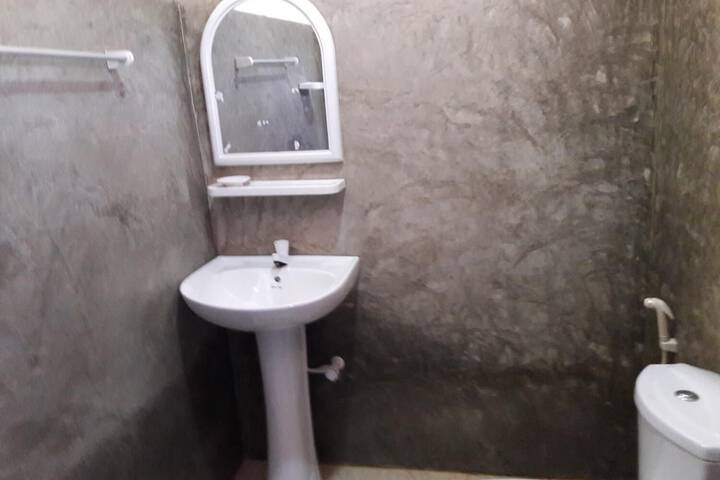 Room 8 of 23