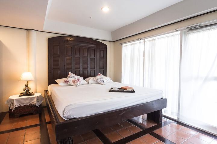 Room 8 of 32