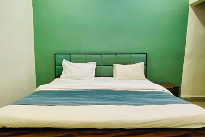 Room 21 of 29