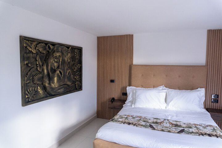 Room 3 of 34