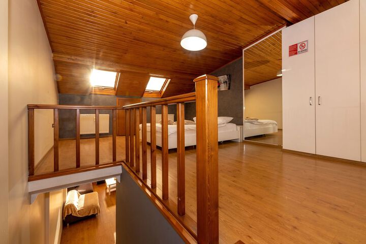 Room 20 of 138