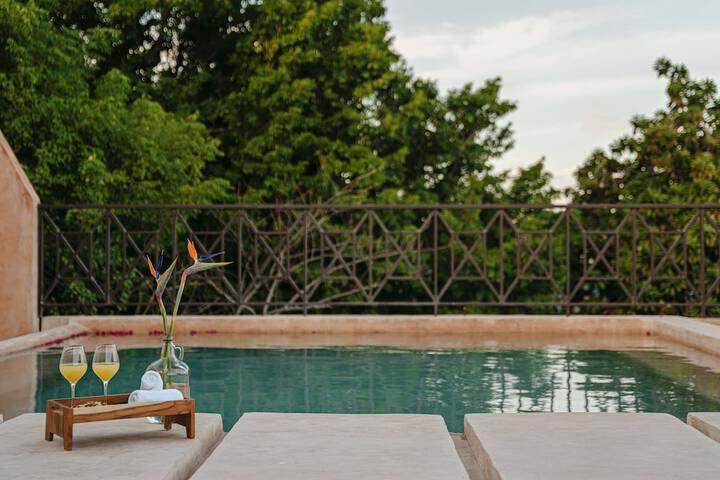 Pool 61 of 89