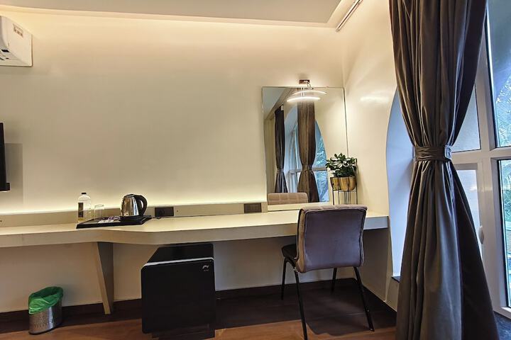 Room 29 of 90