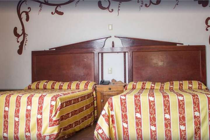 Hotel Colonial in Manzanillo