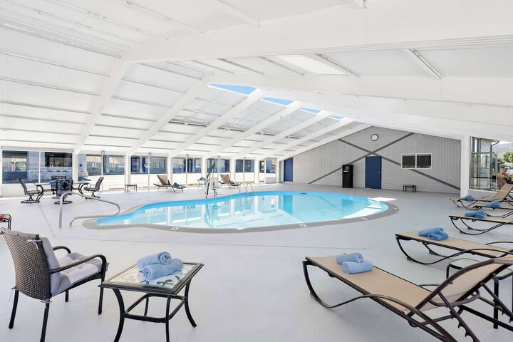 Hotel with Pool