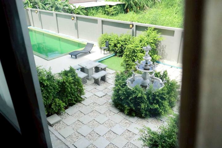 Pool 8 of 14