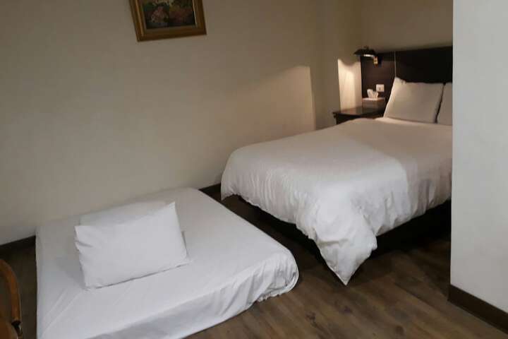 Room 14 of 31