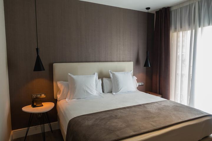 Room 10 of 51
