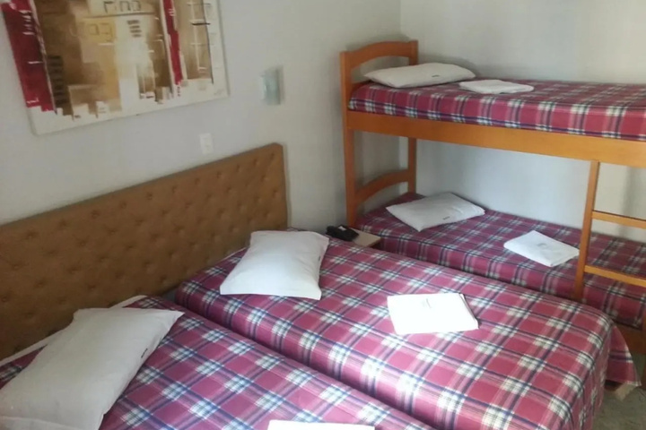Room 7 of 14