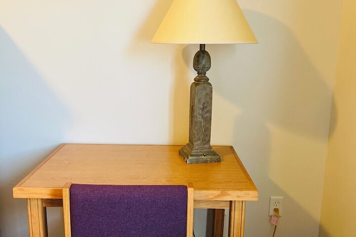 Room 7 of 33