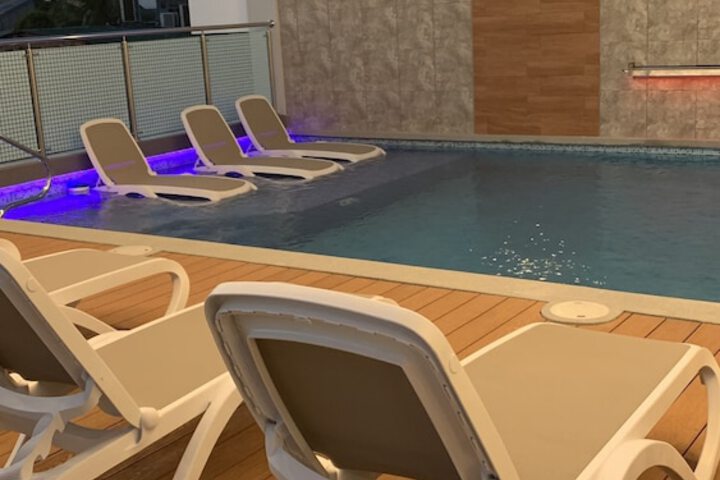 Pool 53 of 79