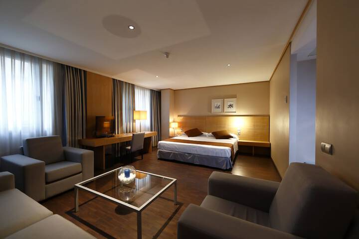 Room 12 of 61