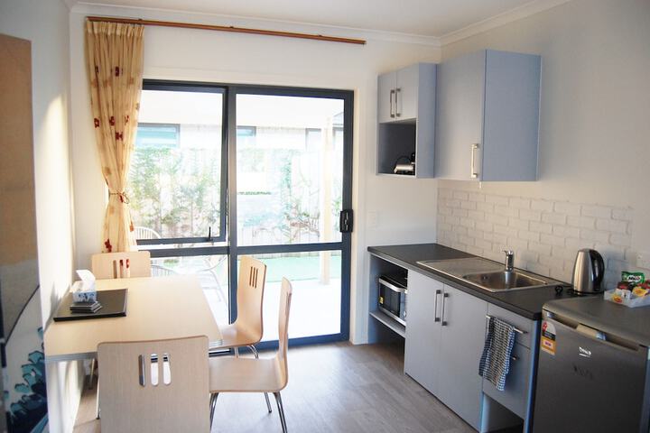 Room 2 of 21