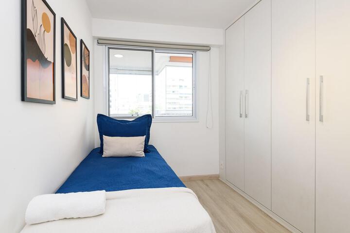 Room 2 of 31
