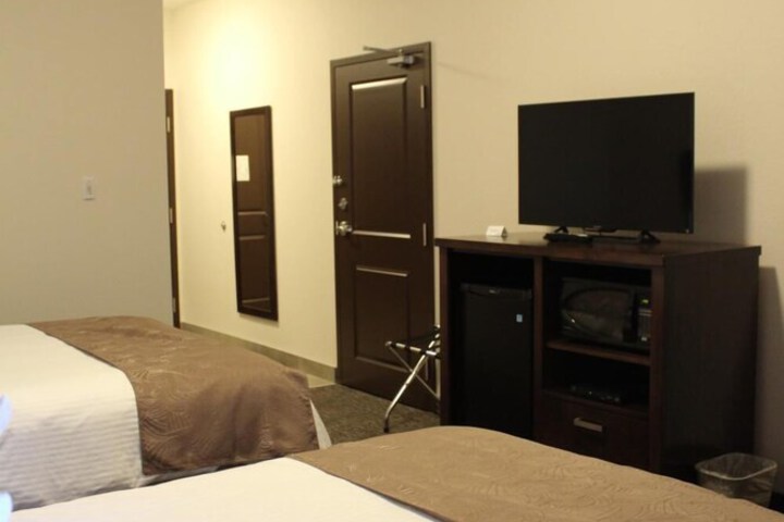 Room 5 of 25