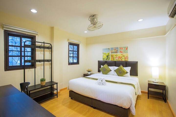 Room 50 of 156