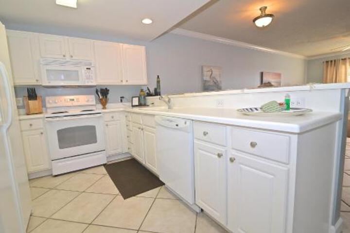 Bay John 304 Condo in Gulf Shores, AL