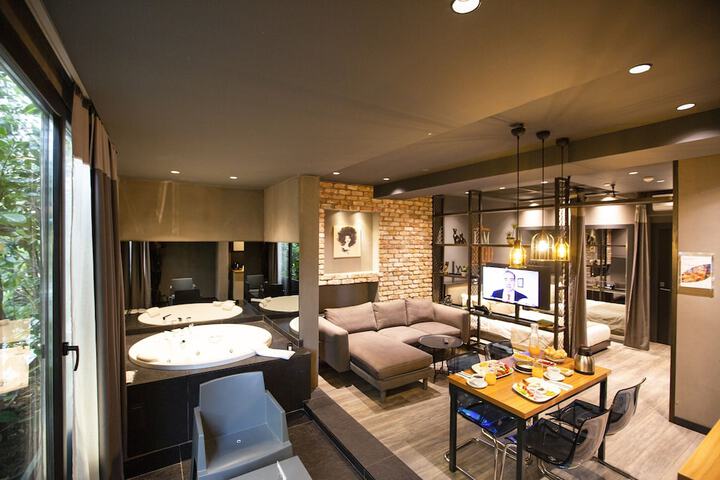 Room 49 of 130