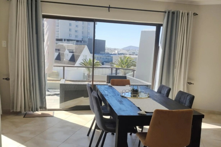 Terrace/Patio 7 of 14